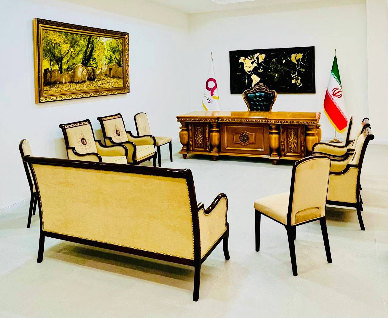 آراد برندینگ - ساختمان لوشاتو