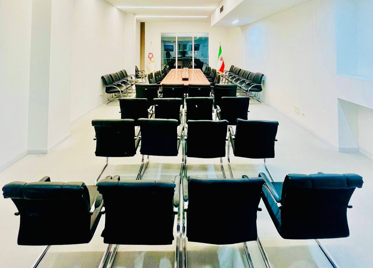 آراد برندینگ - ساختمان لوشاتو